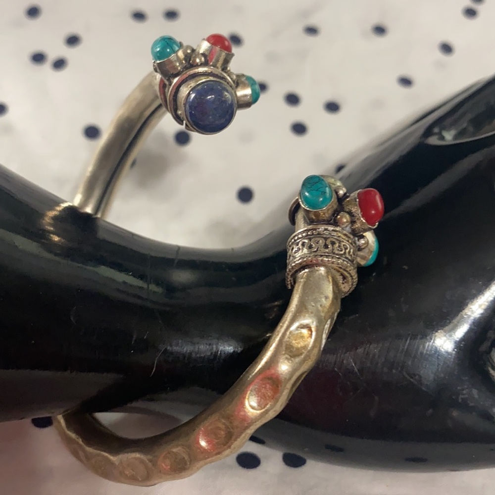 Vintage Silver metal twisted cuff bracelet with eight stones - Picture 2 of 7